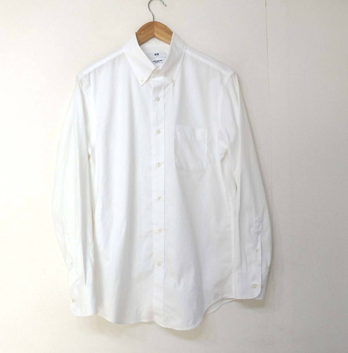 【送料無料】ユニクロ スーパーノンアイロンシャツスリムフィット　Lサイズ　メンズ　　G0１３/小さいしみあり_画像1