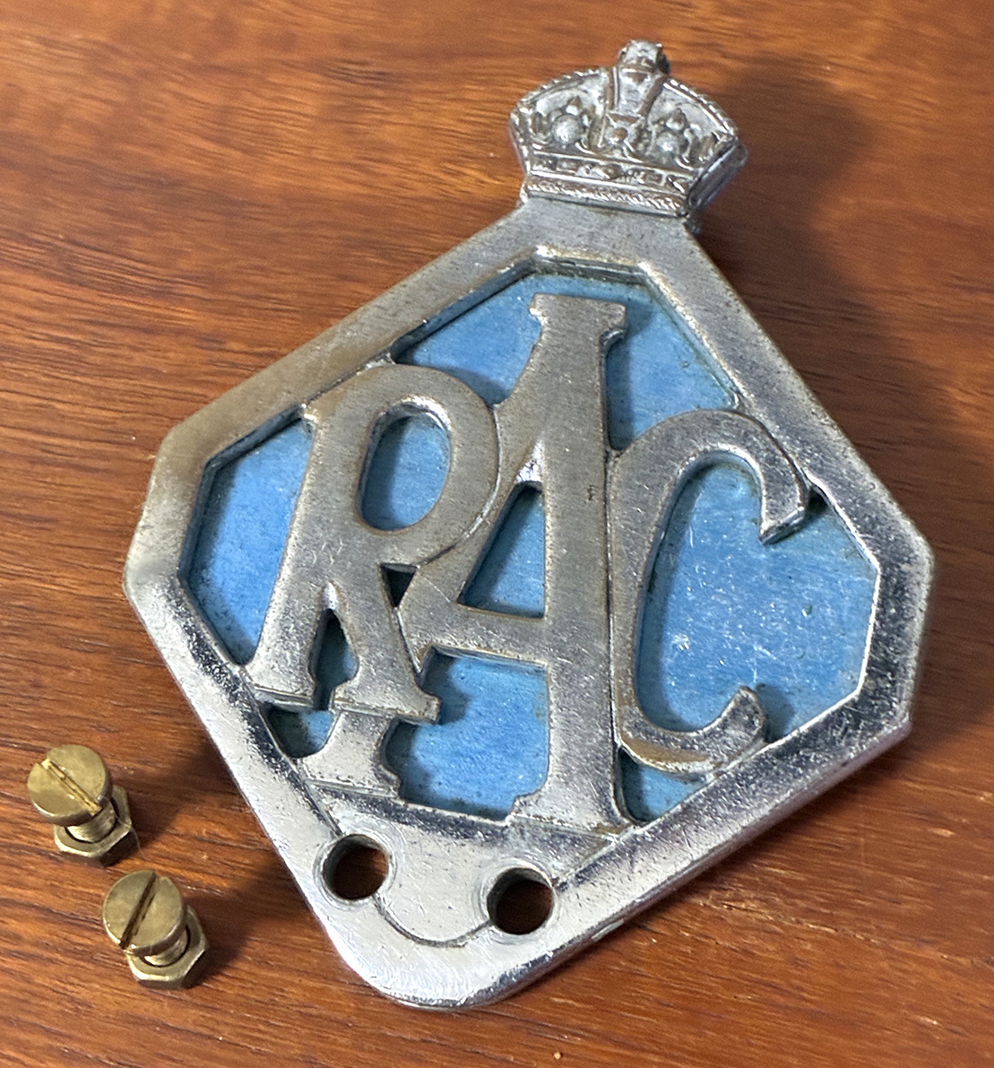 1940〜50年代 英国製 RAC グリルバッジ(プレートタイプ)ビンテージ 当時物 Royal Automobile Club England Mini Vespa Lambretta などに _画像2