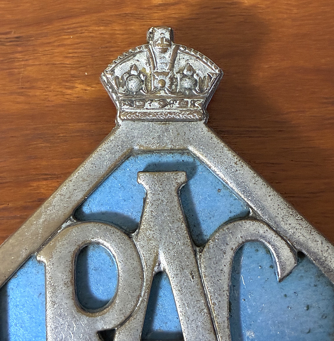 1940〜50年代 英国製 RAC グリルバッジ(プレートタイプ)ビンテージ 当時物 Royal Automobile Club England Mini Vespa Lambretta などに _画像7