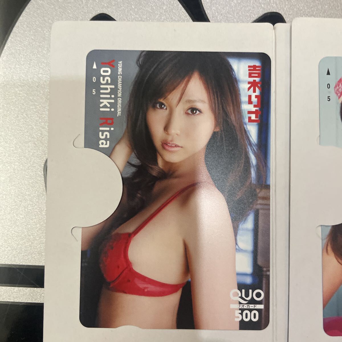 No156 Young Champion QUO карта идол gravure