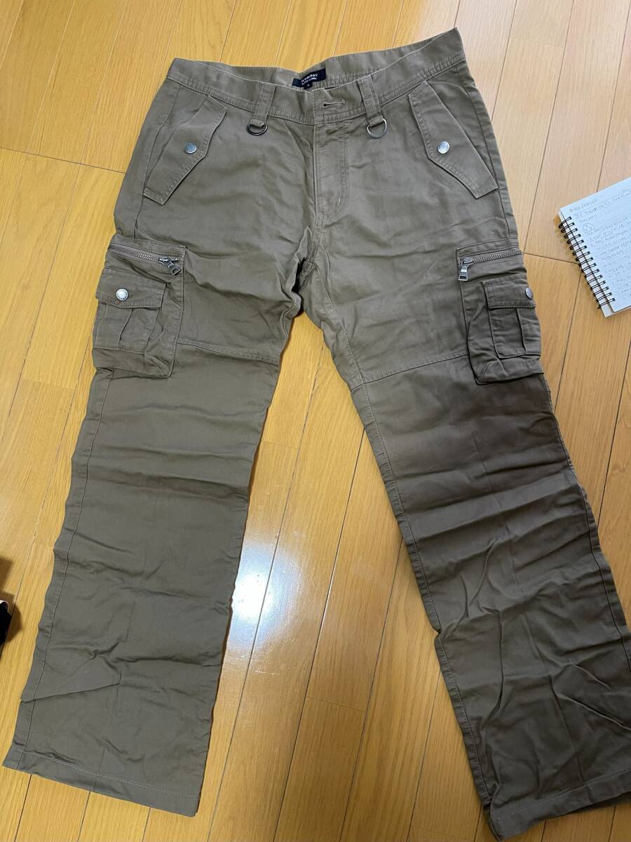 BURBERRY BLACK LABELカーゴパンツ(カーキ色)76_画像1