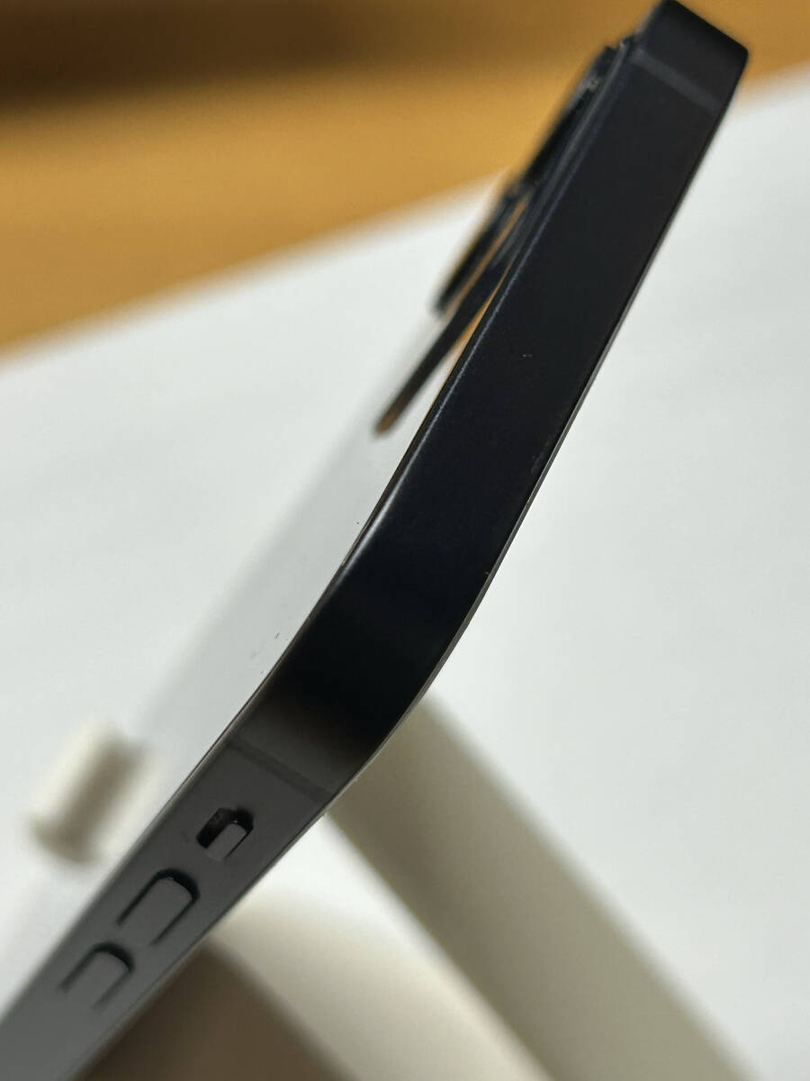 iPhone12 mini 128GB черный sim free прекрасный товар ( б/у )Apple( Apple ) б/у. оригинальный покрытие . новый товар. экран стекло 1 листов имеется 