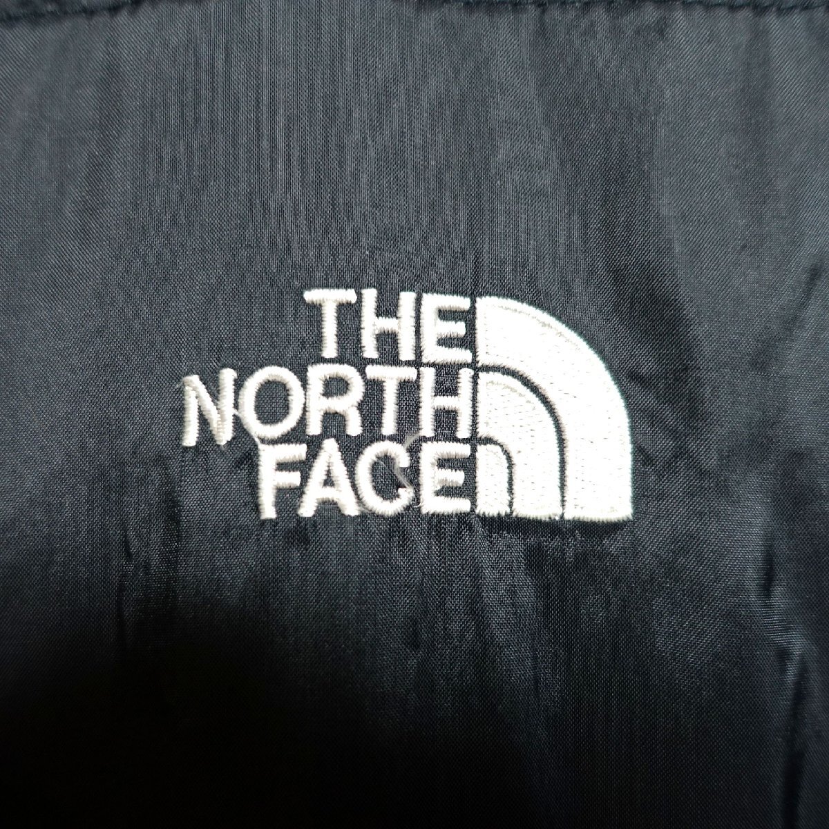 THE NORTH FACE ノースフェイス 化繊綿 中綿ジャケット メンズ Mサイズ 正規品 ブラック Z6097_画像4