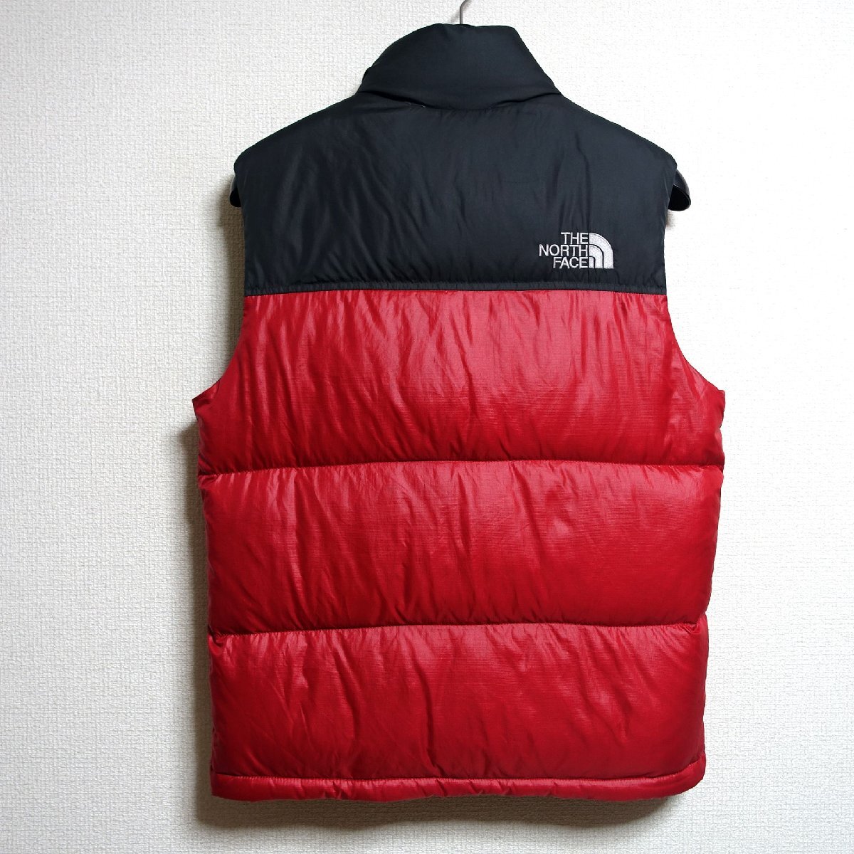 THE NORTH FACE ノースフェイス ヌプシ ダウンベスト 700FP メンズ Sサイズ 正規品 レッド Z5943_画像2