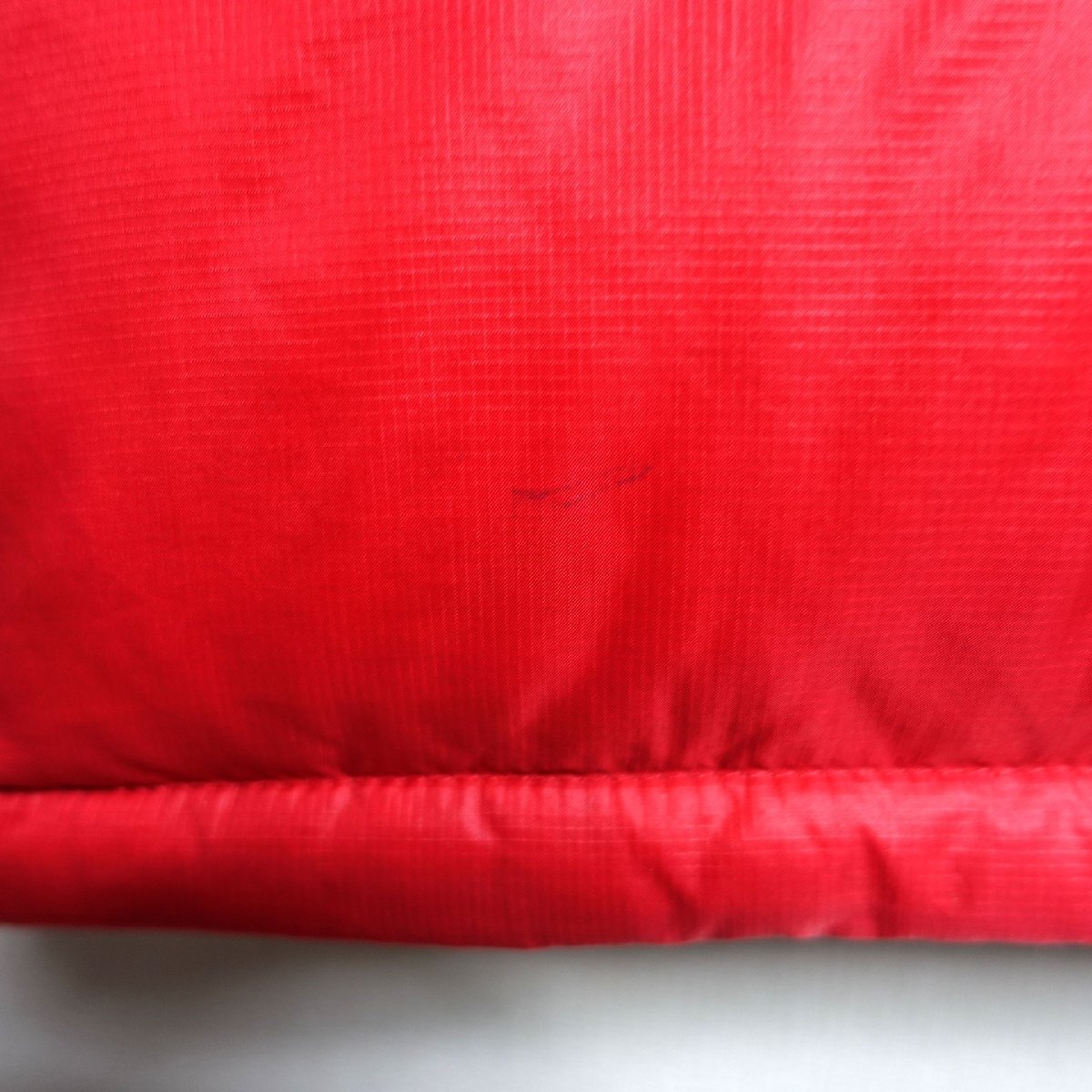 THE NORTH FACE ノースフェイス ヌプシ ダウンベスト 700FP メンズ Sサイズ 正規品 レッド Z5992_画像7