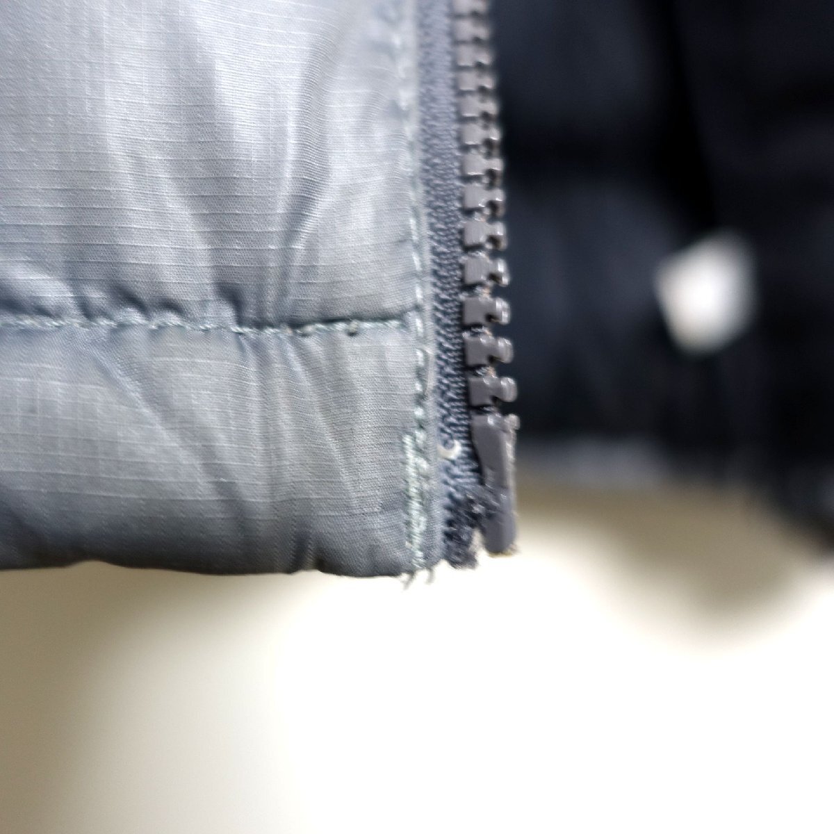 THE NORTH FACE ノースフェイス ヌプシ ダウンジャケット 700FP メンズ Sサイズ 正規品 グレー Z6021_画像8
