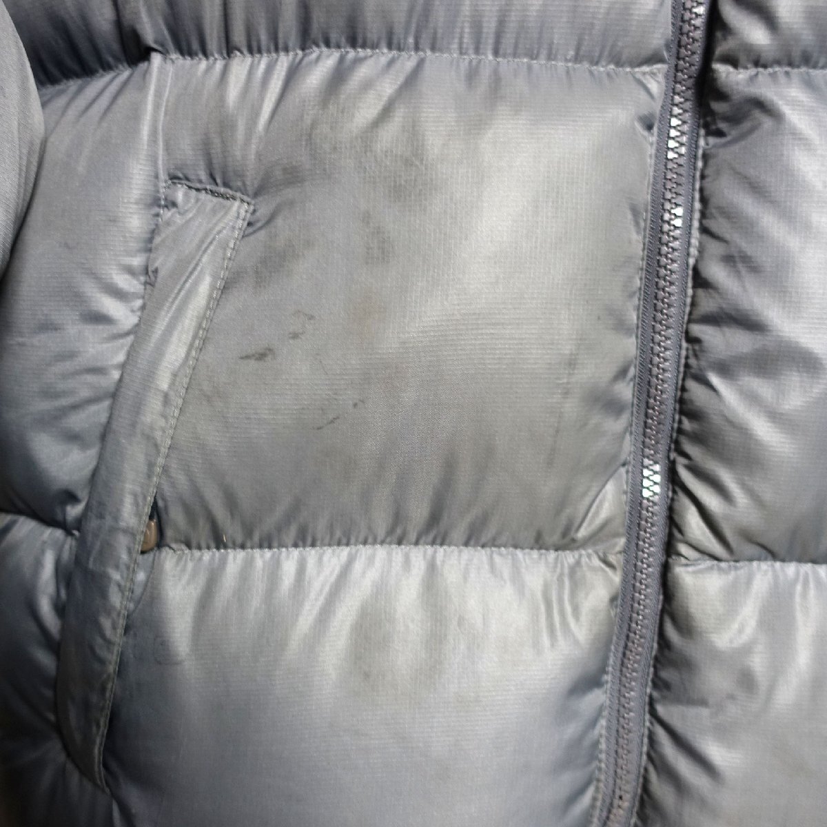 THE NORTH FACE ノースフェイス ヌプシ ダウンジャケット 700FP メンズ Sサイズ 正規品 グレー Z6021_画像4