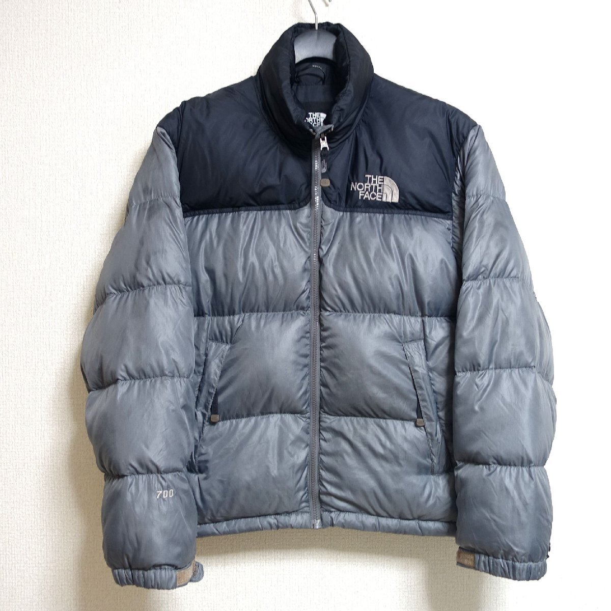 THE NORTH FACE ノースフェイス ヌプシ ダウンジャケット 700FP メンズ Sサイズ 正規品 グレー D10337_画像1
