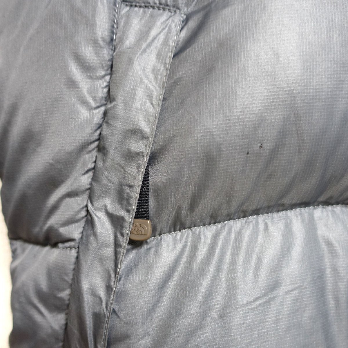THE NORTH FACE ノースフェイス ヌプシ ダウンジャケット 700FP メンズ Sサイズ 正規品 グレー D10337_画像10