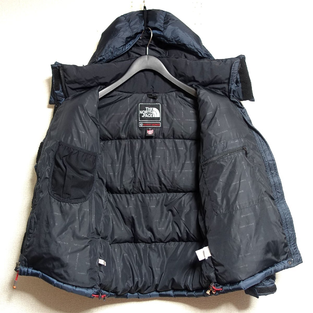 THE NORTH FACE ノースフェイス サミットシリーズ バルトロ ダウンジャケット 700FP メンズ Sサイズ 正規品 ブラック ネイビー D10385_画像3
