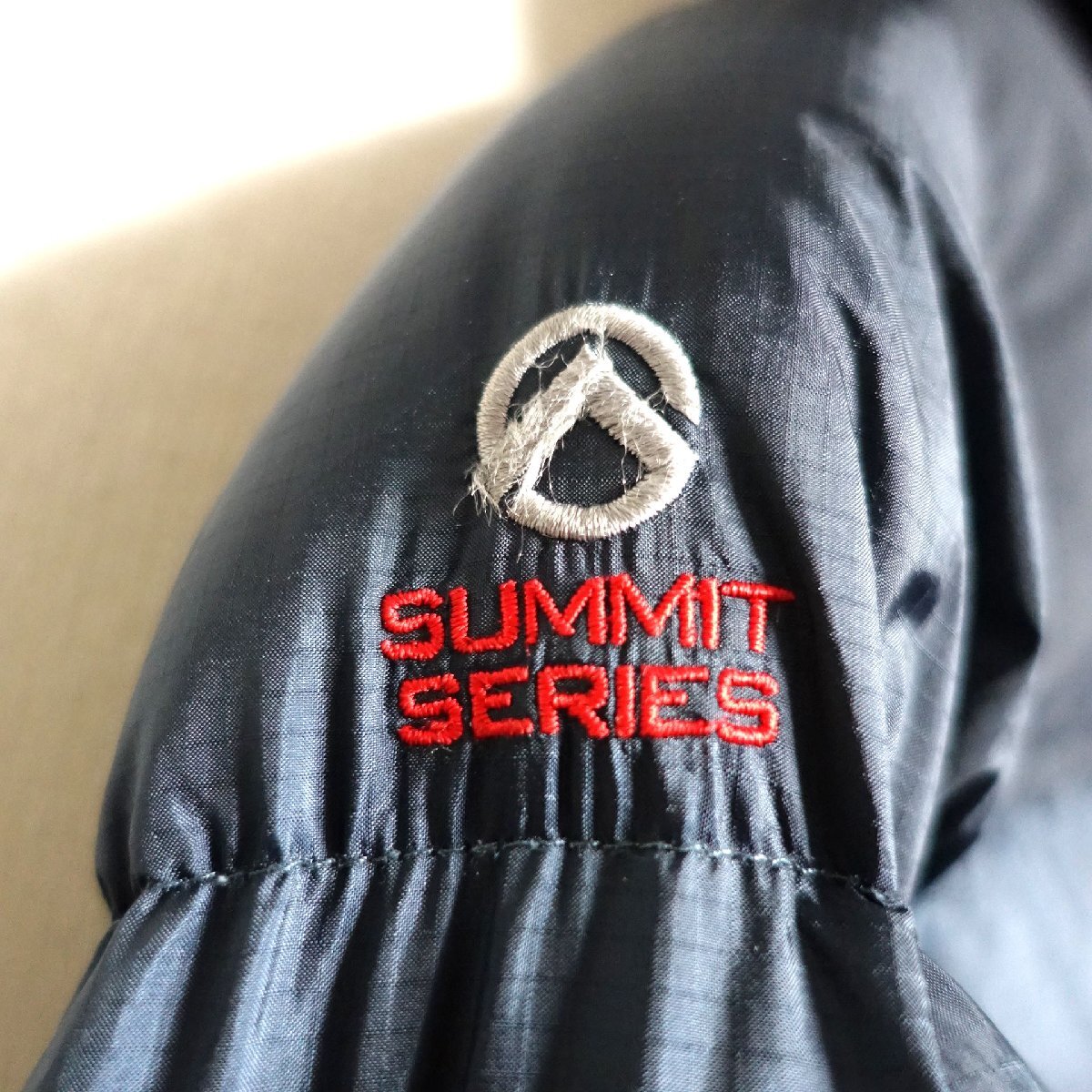 THE NORTH FACE ノースフェイス サミットシリーズ バルトロ ダウンジャケット 700FP メンズ Sサイズ 正規品 ブラック ネイビー D10385_画像5