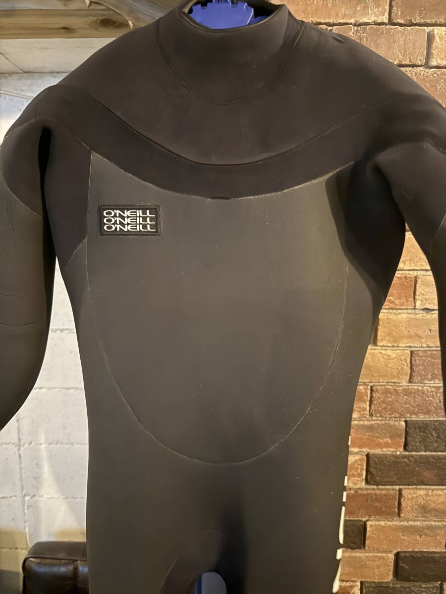 使用期間2ヶ月　O'NEILL オニール　冬用　セミドライ　定価16万円　オプション多数　美品_画像4