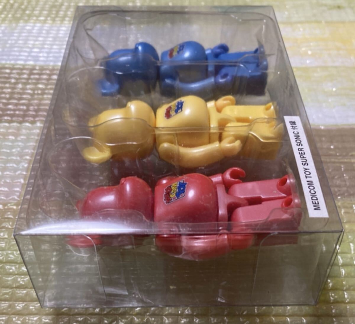 メディコムトイ★ベアブリック BE@RBRICK 100%★super sonic スーパーソニック 付録 赤黄青3体セット未開封★検索ベーシックアーティスト_画像6