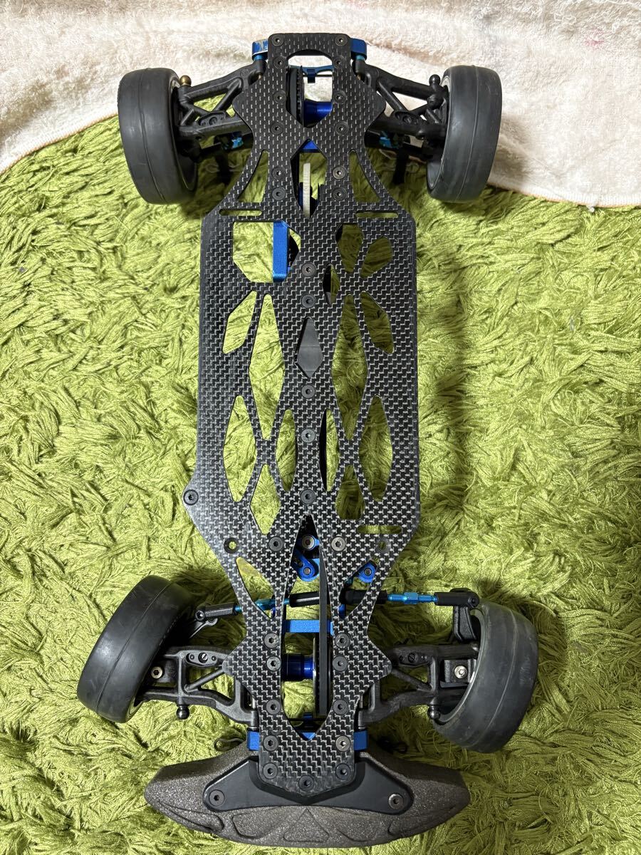 ラジコン RC シャーシ BD-5 カーボンシャーシ フロントワンウェイ スタビライザー ユニバーサルシャフト ヨコモ YOKOMO ダンパー無し_画像2