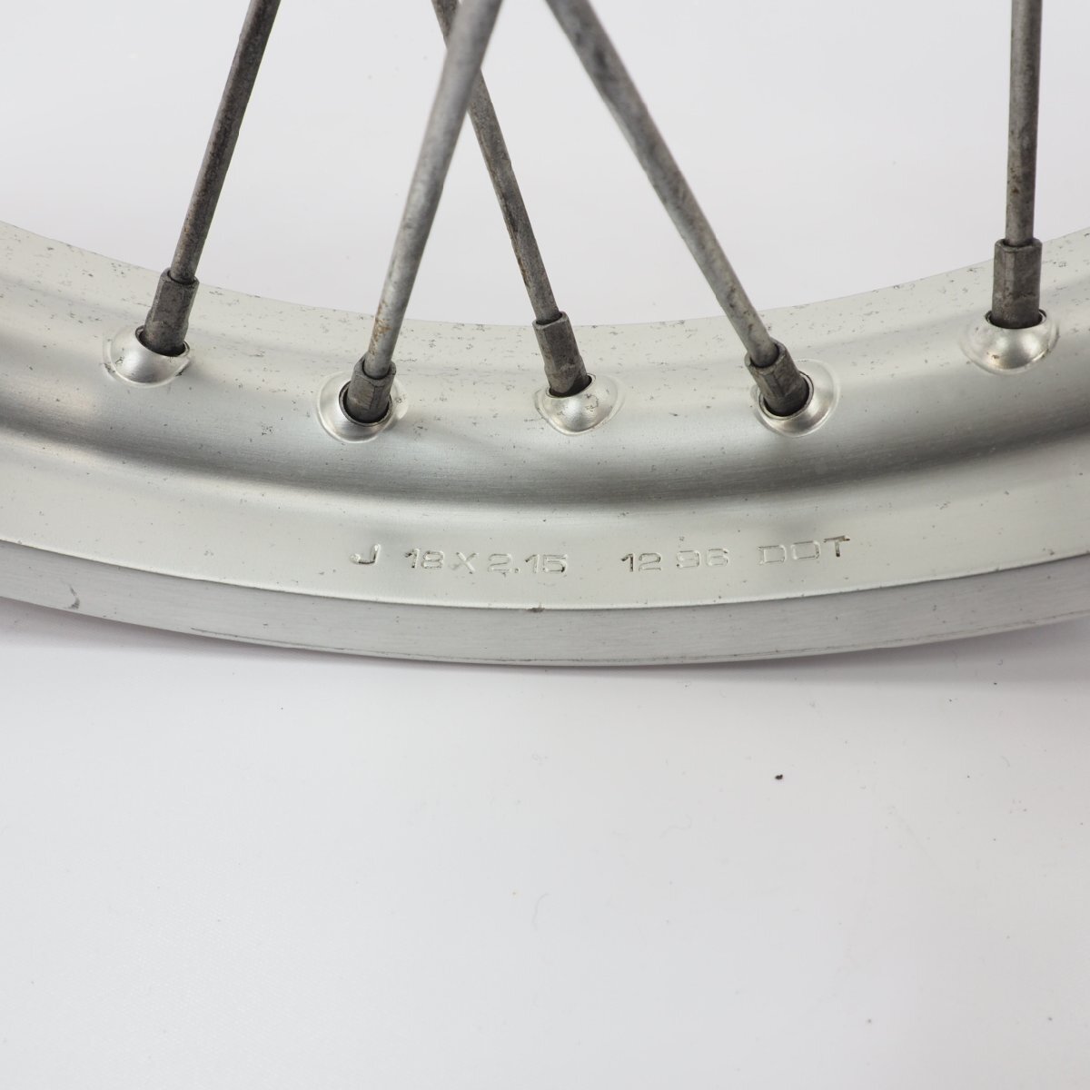 DT230ランツァ 4TP純正リアホイール リヤホイール18x2.15 lanza 3BN01 3BNハブ_画像4