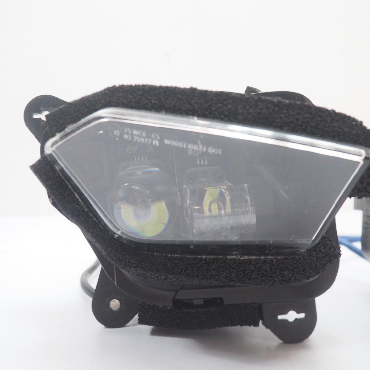 ZX-10R 純正 ヘッドライト ヘッドランプ 21-23年 レンズ割れ無し ZX10R headlight headlamp ライト ランプ レンズ_画像3