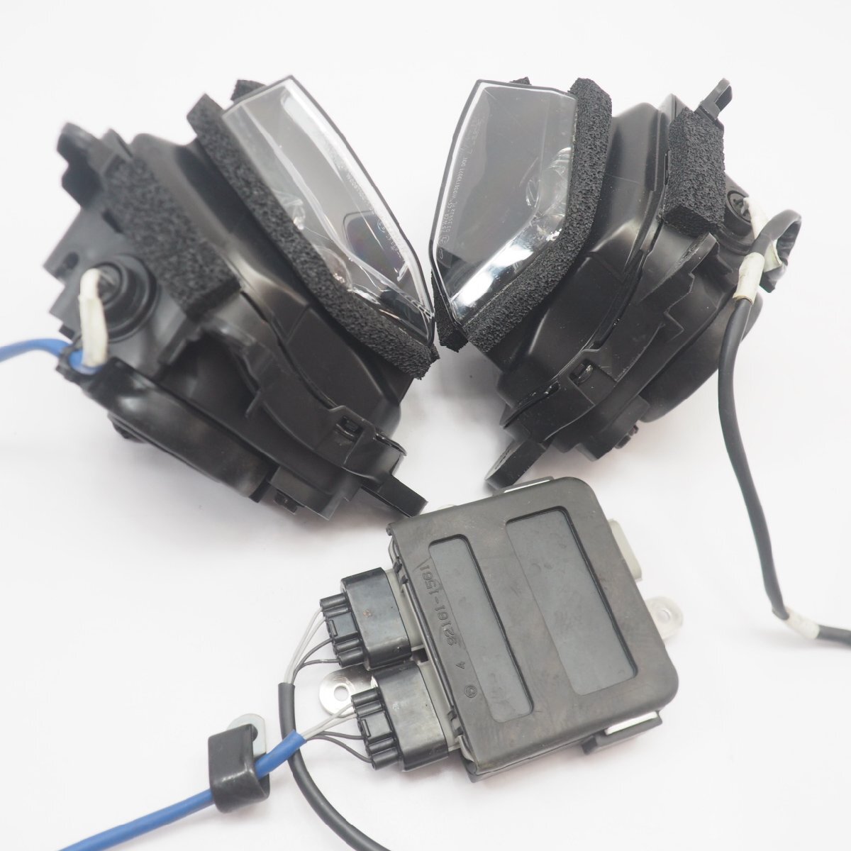 ZX-10R 純正 ヘッドライト ヘッドランプ 21-23年 レンズ割れ無し ZX10R headlight headlamp ライト ランプ レンズ_画像6