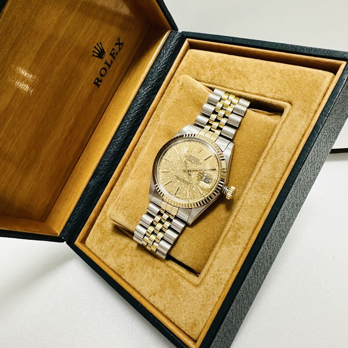 【美品】ロレックス　デイトジャスト　ゴールド コンビ16013 ROLEX ( アンティーク DATEJUST オイスター　パーペチュアル_画像3