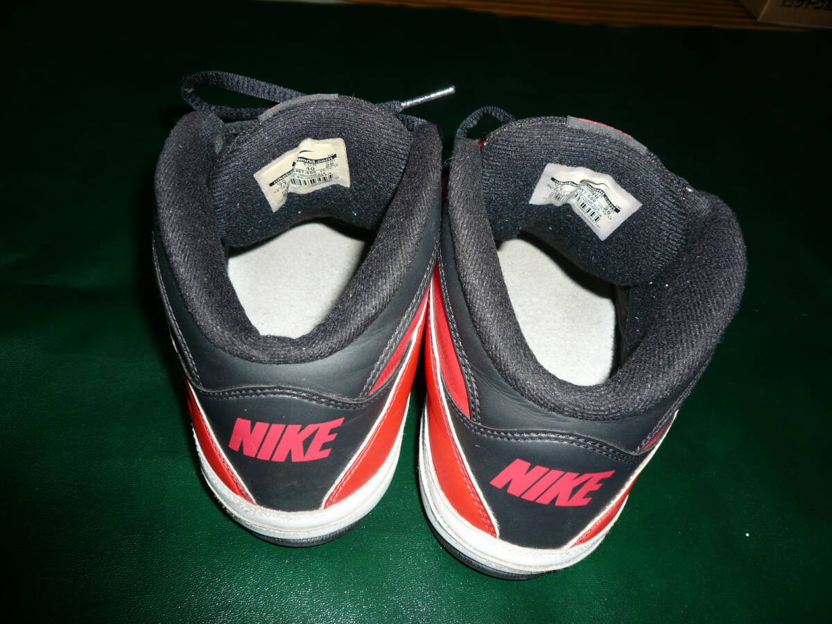  Nike спортивные туфли 25.0cm