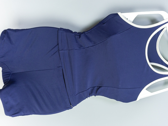 4061*【送料無料】*スポーツ水着*ニッセン*セパレーツ*120サイズ**ネイビー×白パイピング*ネーム入*USED♪_画像1