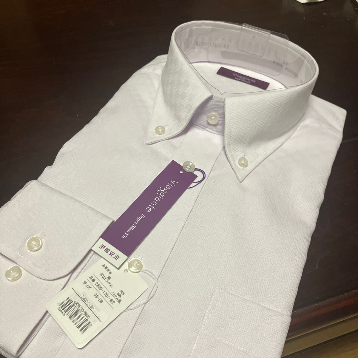 百貨店販売品　Viaggiante☆形態安定☆薄いパープル織柄ワイシャツ★M(39-82)　ボタンダウン　スーパースリム　送料無料_画像2