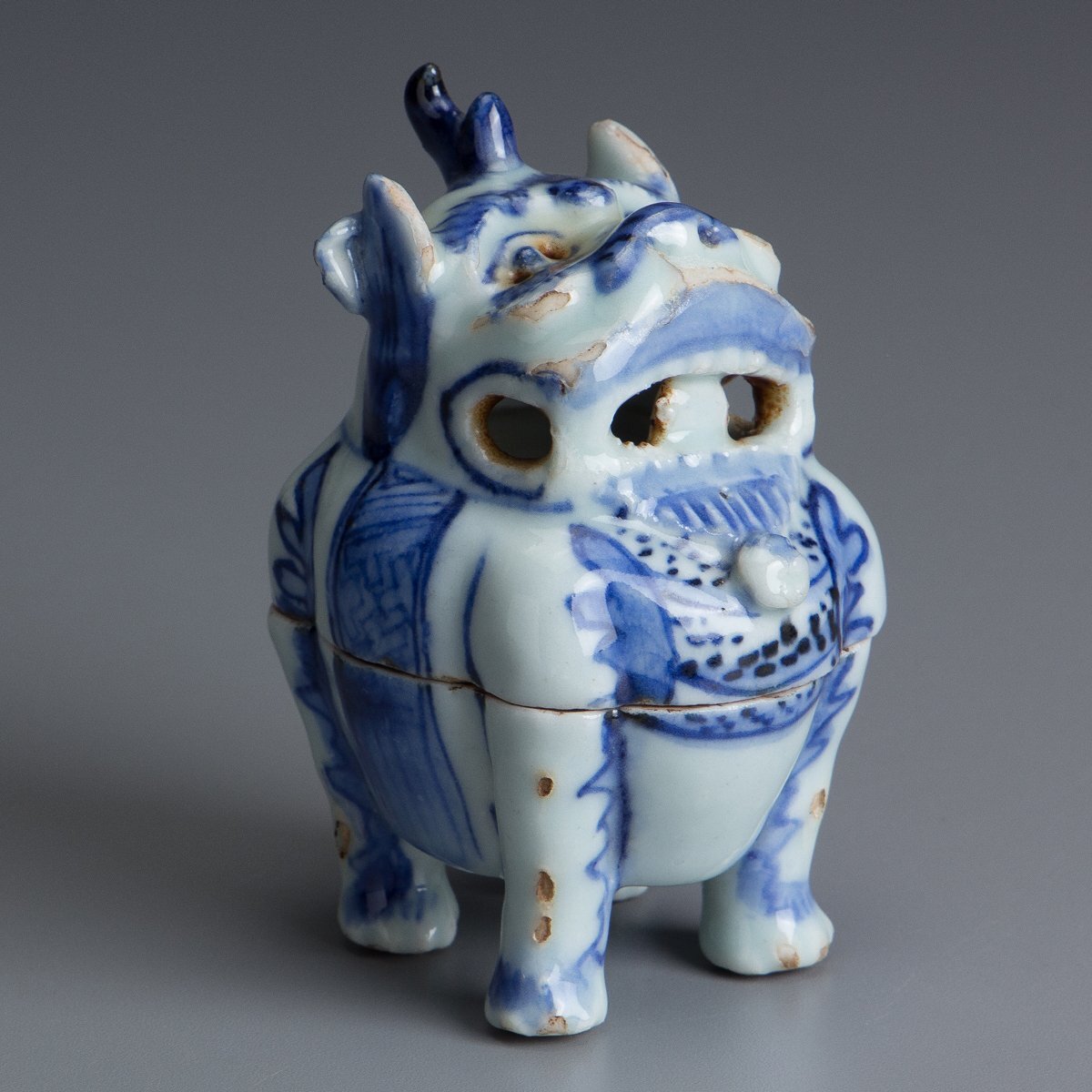 【五】古染付 青花獅子香炉 明末-清初 箱付_画像3