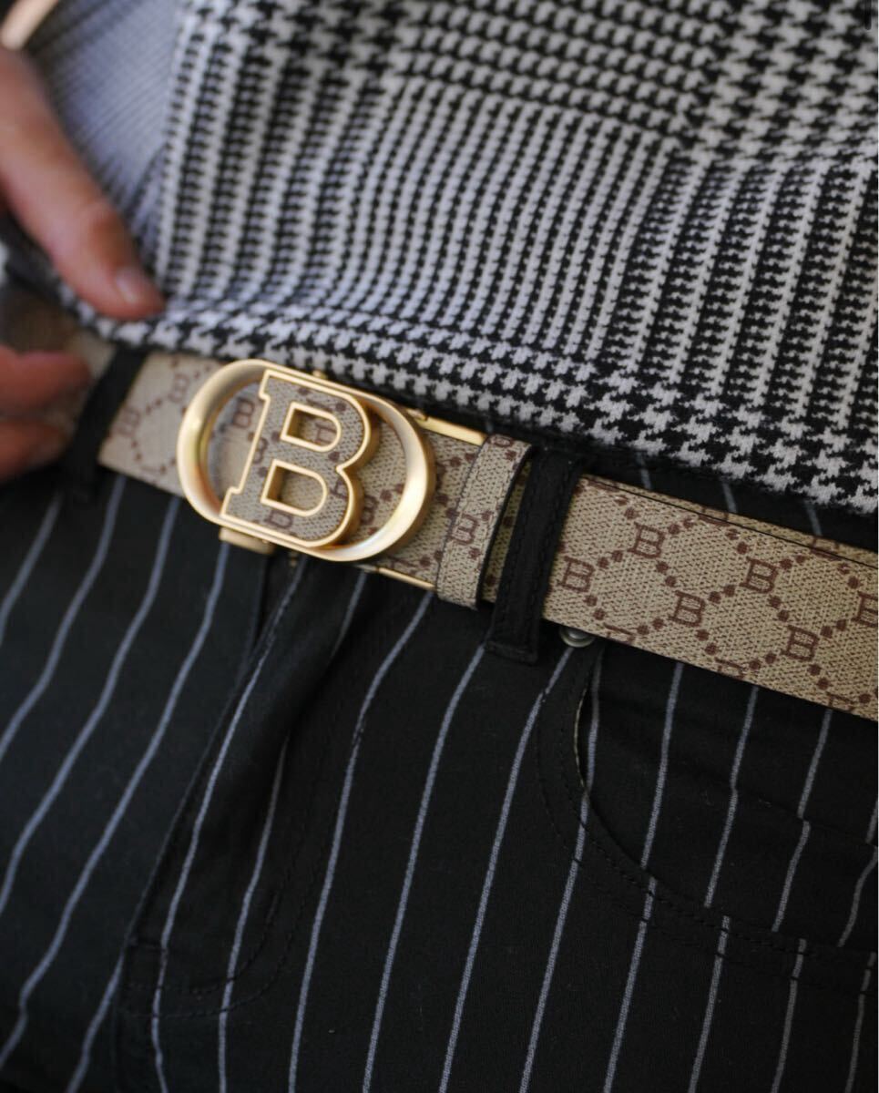 【正規品】ベリンダ BELINDA モノグラムラグジュアリーベルト モデル着用 完売品 希少 ベージュ ゴールド 金色 人気 完売_画像1