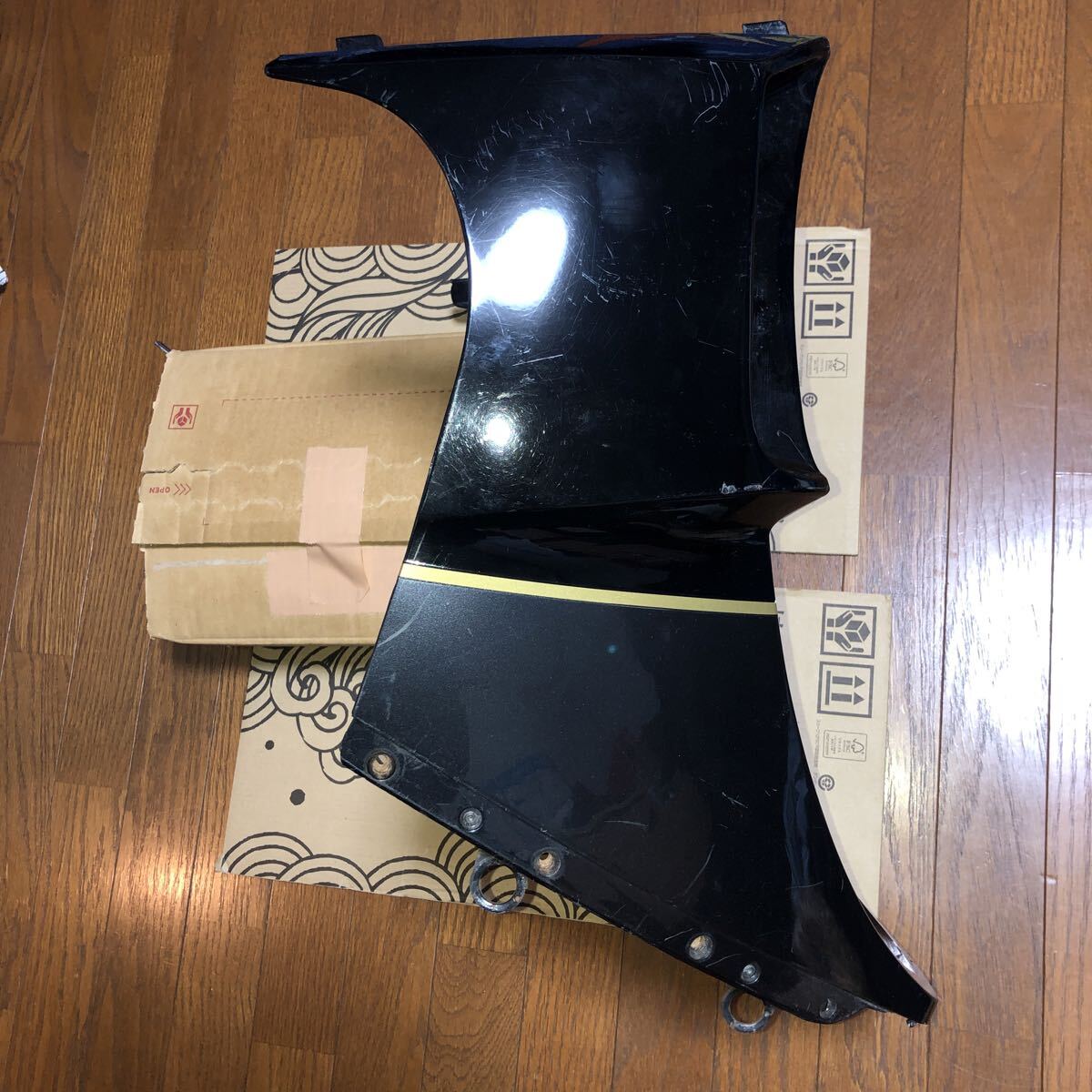 カワサキ GPZ900R A6 純正 センターカウル_画像3