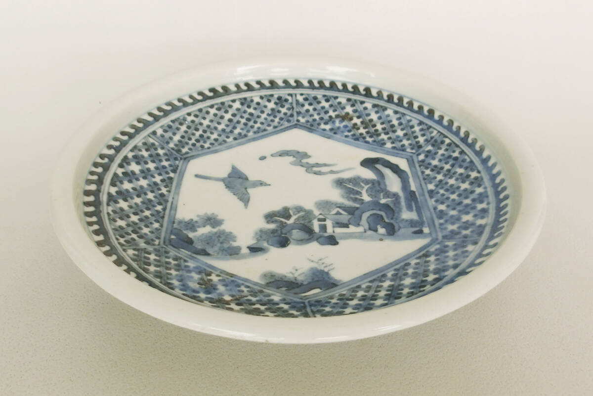 染付　風景と鳥の図　中皿_画像3