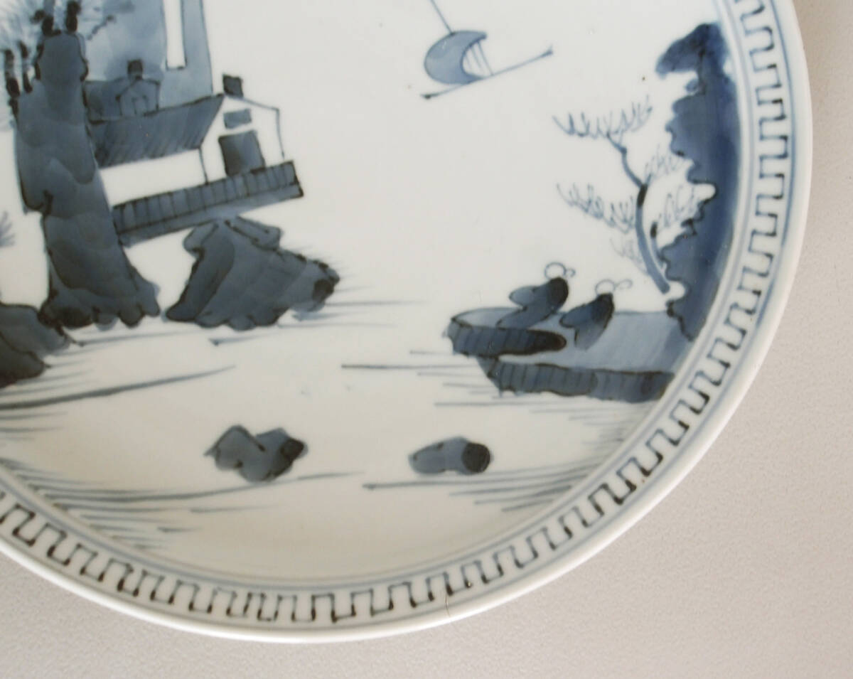 染付　楼閣　山水　帆船　人物の図　中皿_画像4