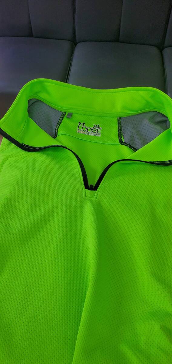 大きいサイズアンダーアーマーハーフジップ(半袖)USサイズXL_画像1