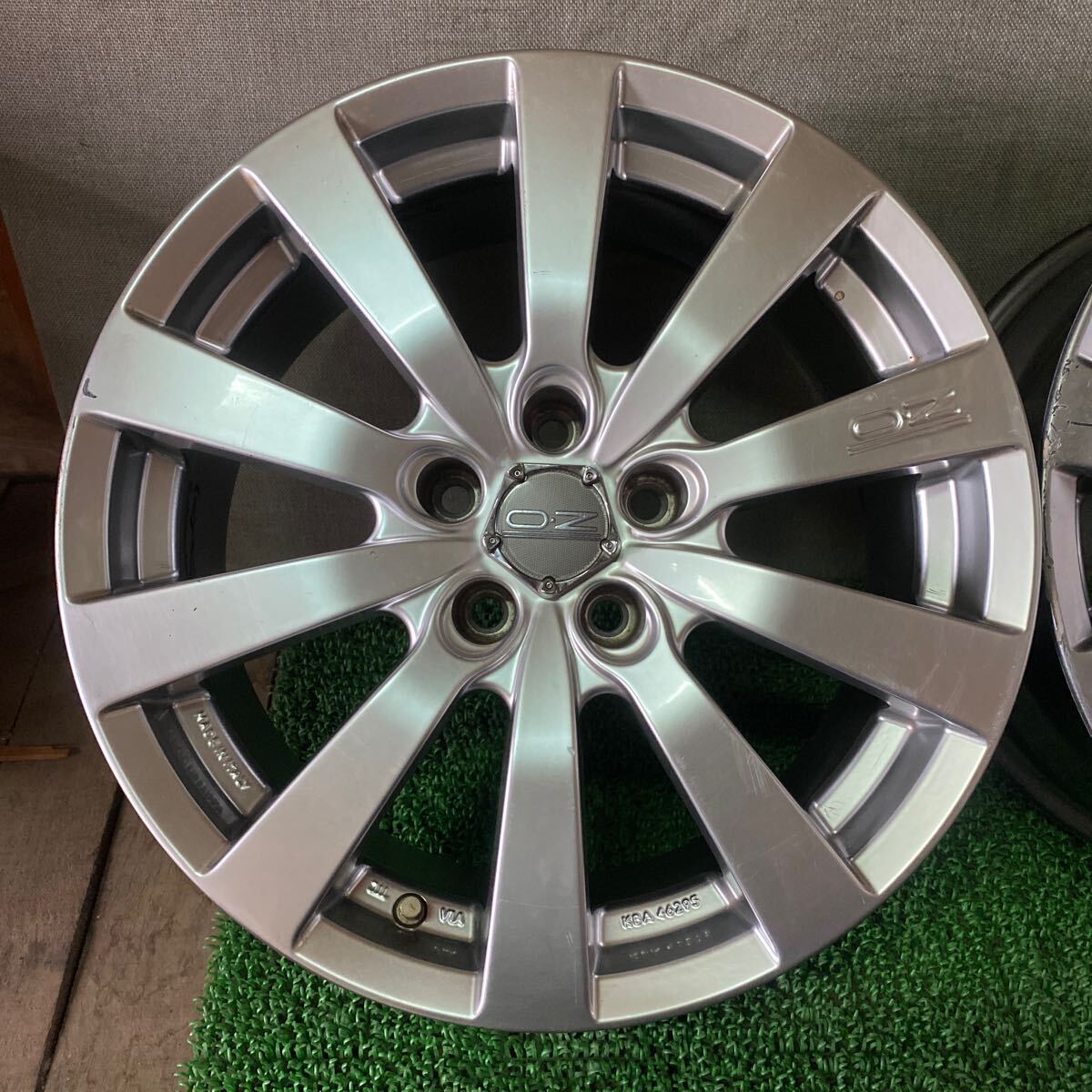 OZホイール ボルボ プジョー シトロエン 17インチ 17×7J+40 PCD;108-5H ハブ75mm 沖縄離島発送不可 _画像4