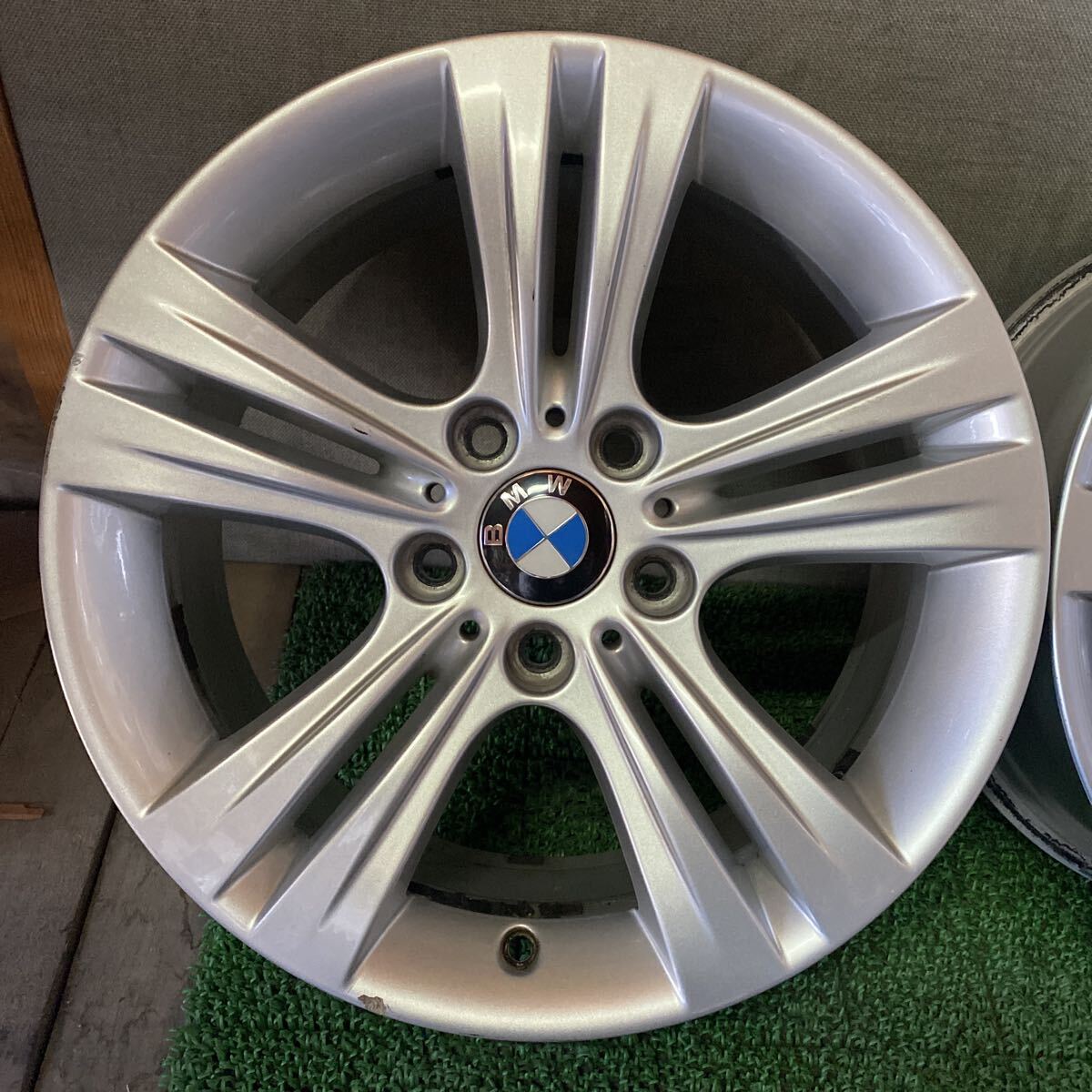 BMW純正ホイール 3シリーズ 17インチ 17×7.5J+37 PCD;120-5H ハブ72mm 沖縄離島発送不可 _画像4