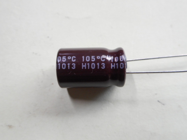 電解コンデンサー 330μF 35V Nichicon 5個セット 未使用品 【複数セット有】 【管80-2】_画像2