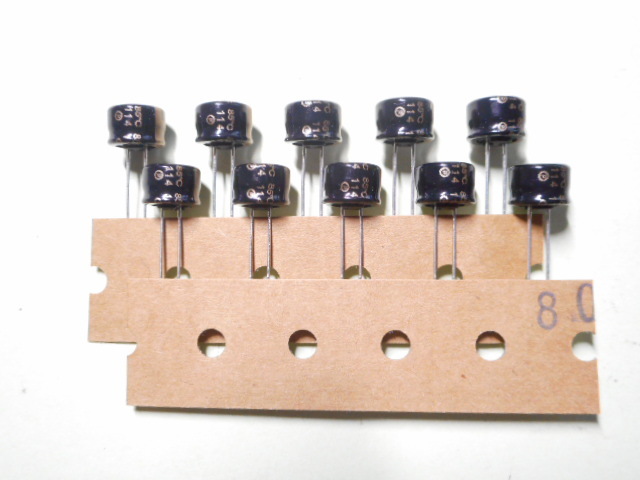 電解コンデンサー 220μF 10V ELNA R3A(音響用)シリーズ　10個セット　未使用品【複数セット有】【管36-1】_画像4