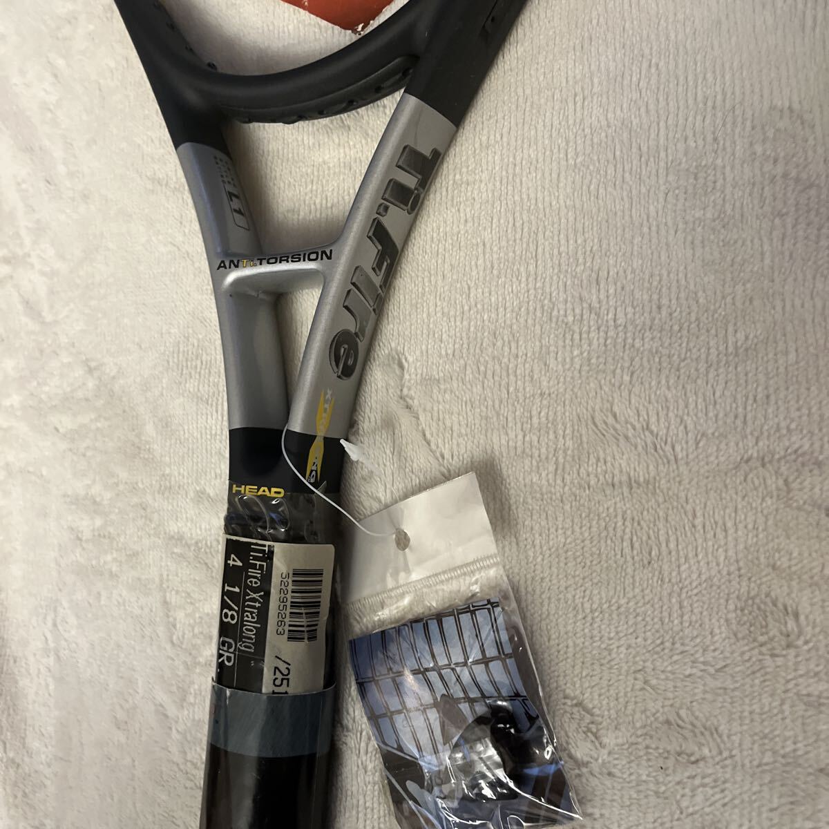 新品 HEAD ヘッド硬式テニスラケット Ti.Fire G1 軽量 102_画像3