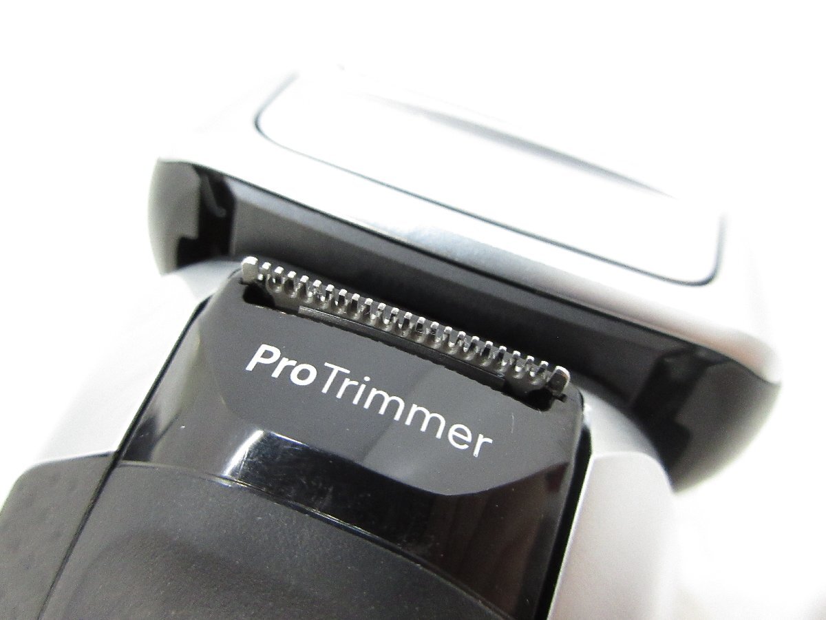 ◎ほぼ未使用 BRAUN ブラウン シリーズ8 電気シェーバー Type:5795 アダプター付き 展示品 w11213_画像9