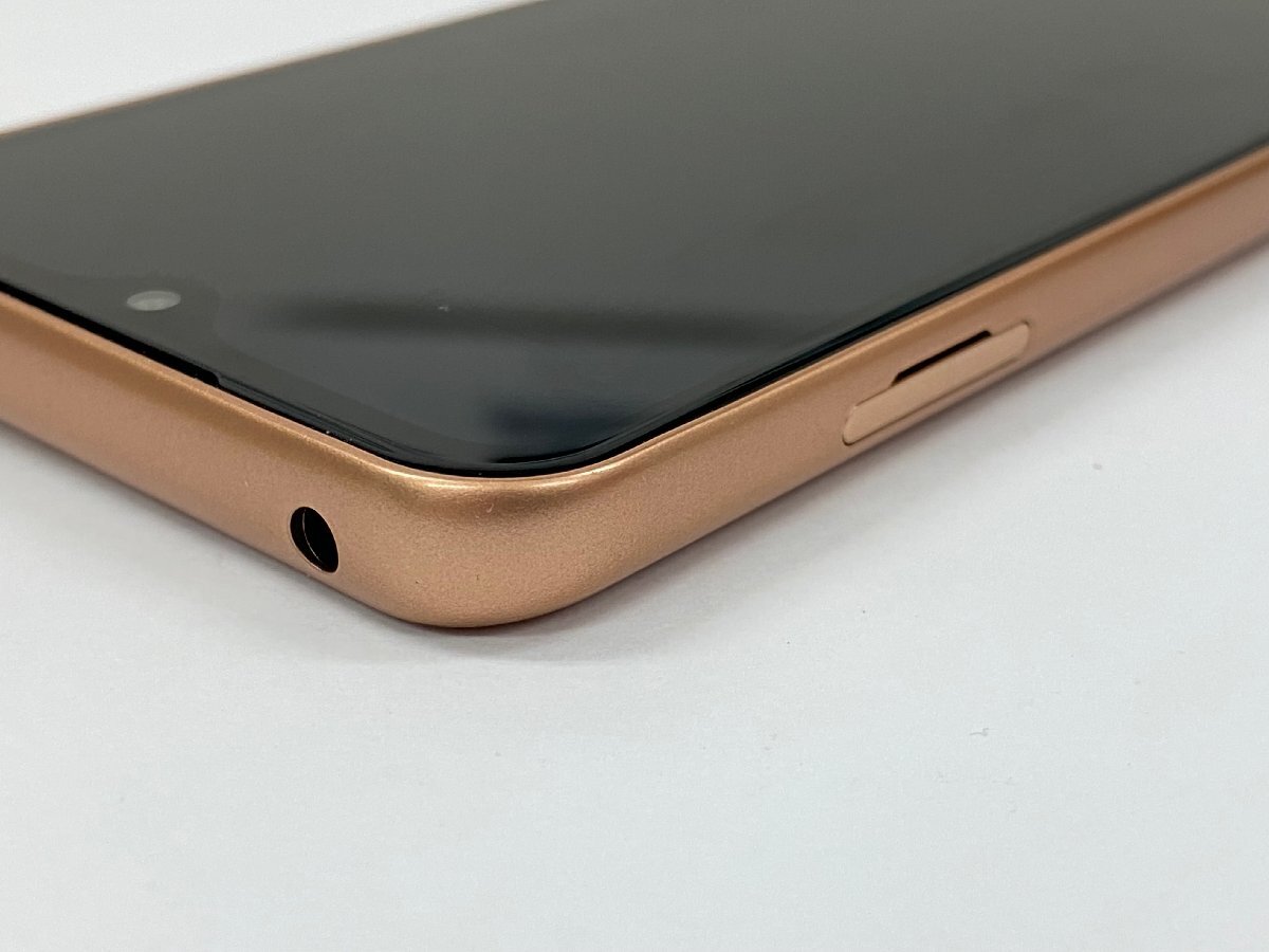 超美品　SIMフリー　富士通　ARROWS　FCG01　ストレージ：64GB　ゴールド　判定○　本体のみ　管理番号：10-26　【安心保証】_画像4