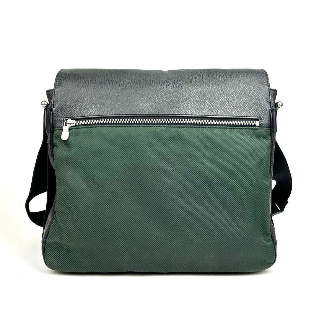 美品■Louis Vuitton ルイヴィトン ヴィクトール タイガ LV M30144 SP0012 ショルダーバッグ クロスボディ 肩掛け 斜め掛け 革 黒 男女兼用_画像5