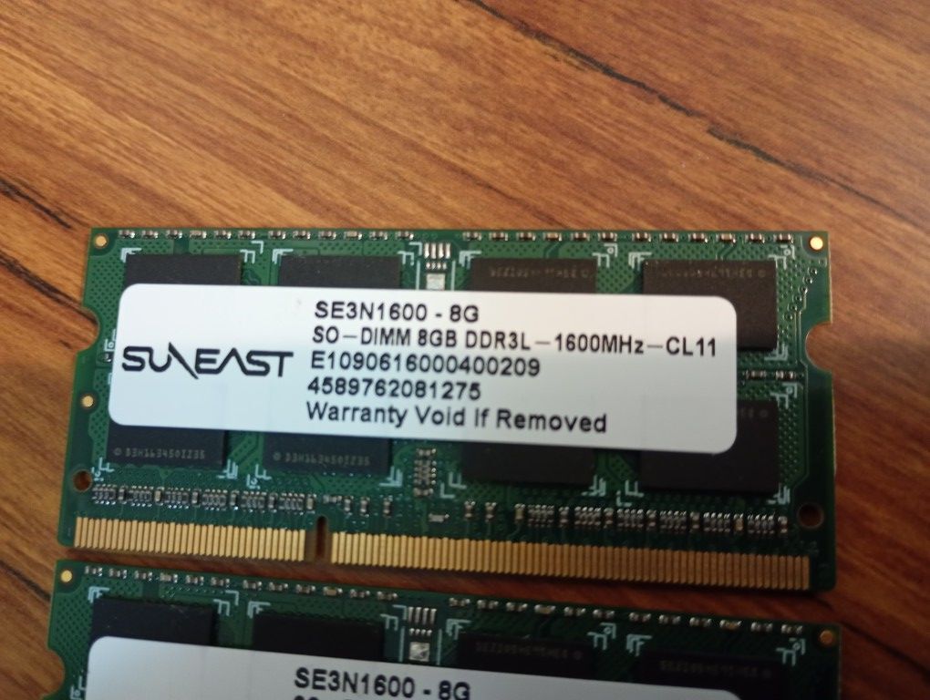 1/5 旭東 SunEast 【低電圧】 合計16GB（8GB×2枚)　PC3L-12800S　chip1行のみ(ほぼ空欄)。エラー銭クラスのレア_画像2