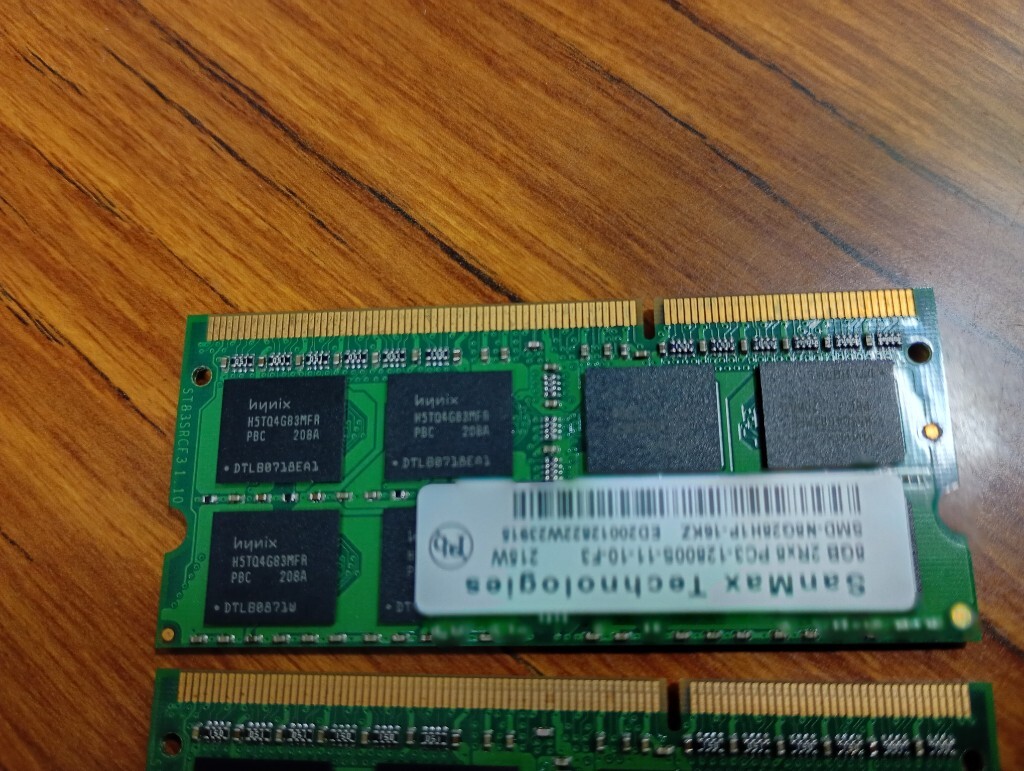 ■【1.5v】 合計16GB(8GB×2枚) PC3-12800S ■SanMax hynix チップ 類■①②_画像10