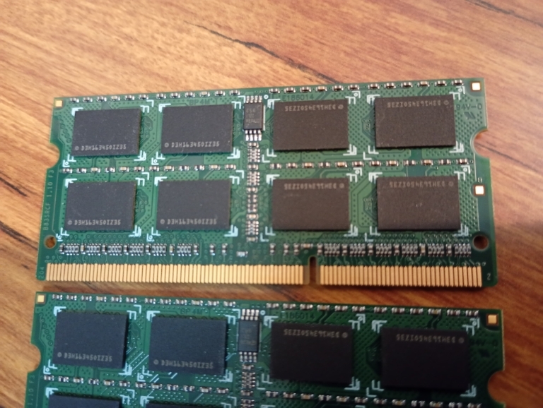 1/5 旭東 SunEast 【低電圧】 合計16GB（8GB×2枚)　PC3L-12800S　chip1行のみ(ほぼ空欄)。エラー銭クラスのレア_画像5