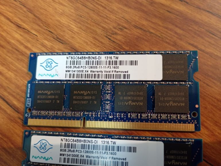 ■【1.5v】 合計16GB（8GB×2枚)　PC3-12800S　■台湾 NANYA純正　類■② 1316_画像2