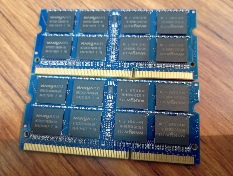 ■【1.5v】 合計16GB（8GB×2枚)　PC3-12800S　■台湾 NANYA純正　類■② 1316_画像4