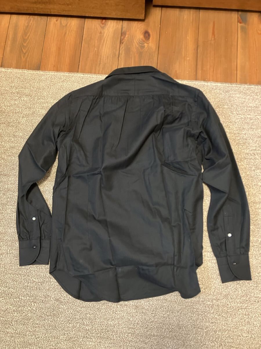 【送料無料】 1回だけ袖通し TOMORROWLAND トゥモローランド ブラック 長袖シャツ ドゥエボットーニ 首回り38cm_画像2