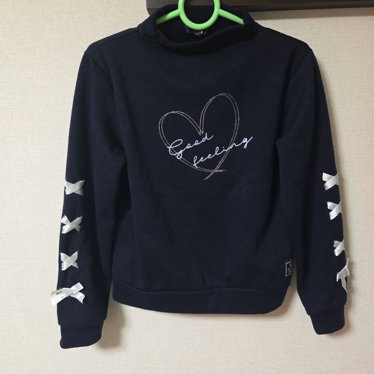 古着即決あり！EASTBOY トレーナー　150cm　ハート　リボン_画像1