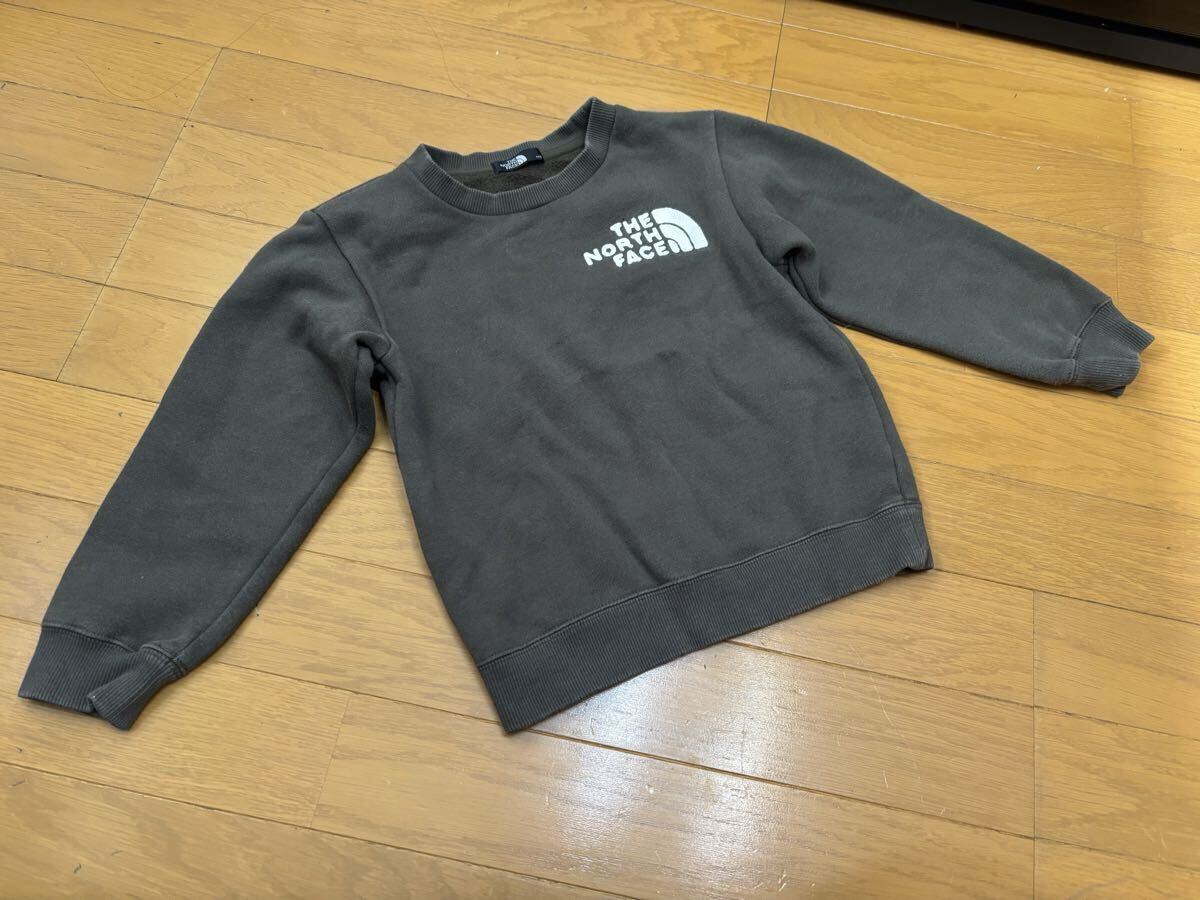 ☆THE NORTH FACE☆ザ・ノースフェイス☆キッズ フロントビュー クルー☆NTJ62262☆カーキ?オリーブ?☆110サイズ☆送料込み！ トレーナー_画像2