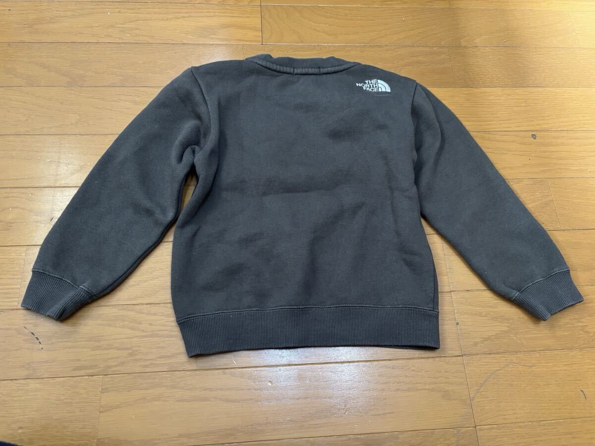 ☆THE NORTH FACE☆ザ・ノースフェイス☆キッズ フロントビュー クルー☆NTJ62262☆カーキ?オリーブ?☆110サイズ☆送料込み！ トレーナー_画像4
