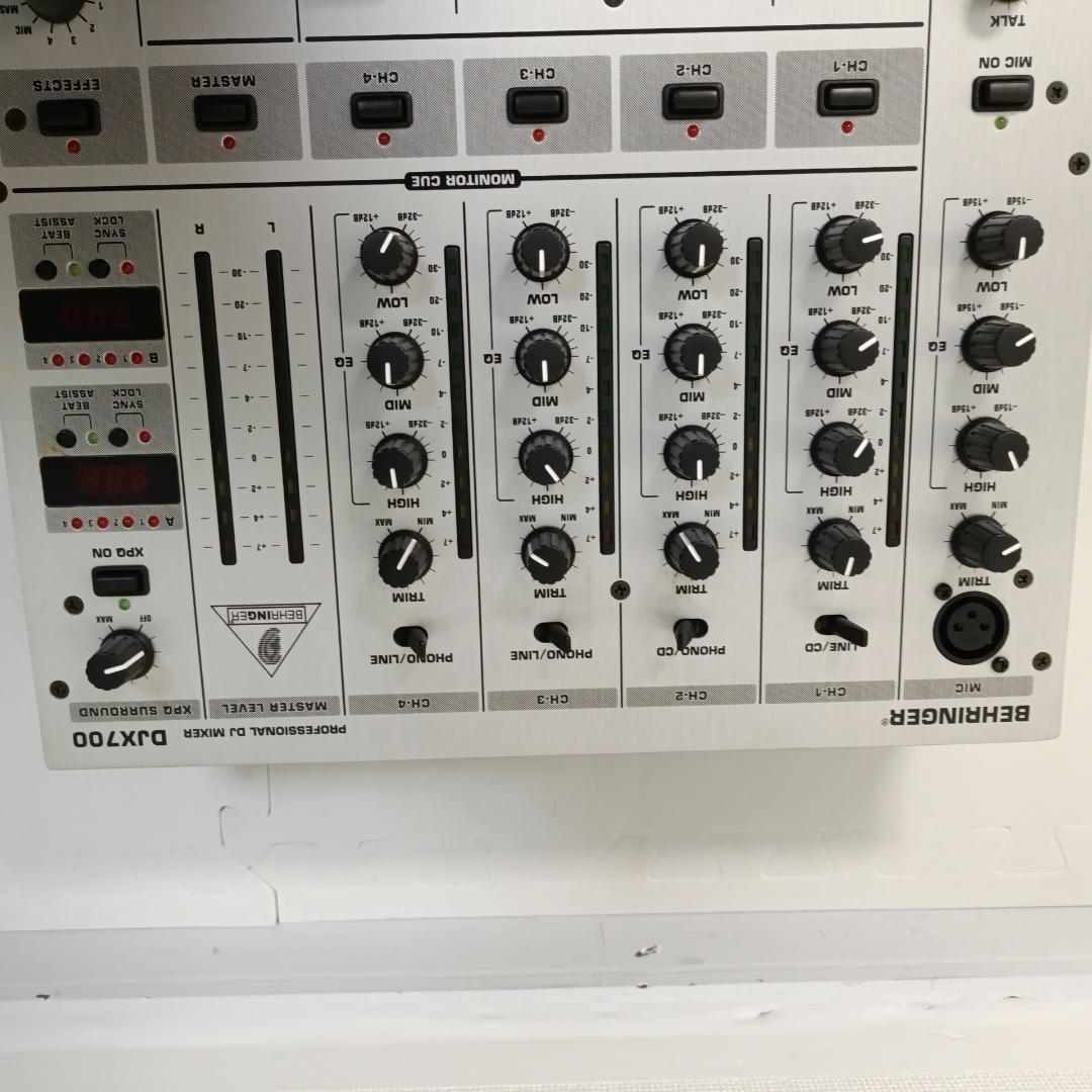BEHRINGER DJX700 べリンガー 5チャンネル DJミキサー_画像3