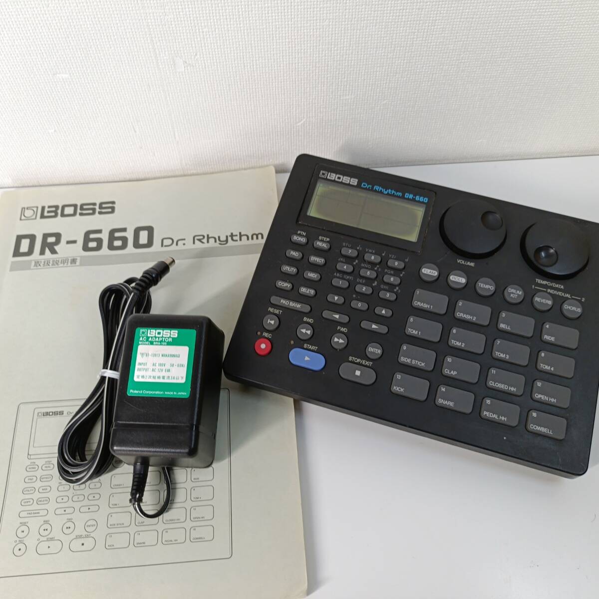 BOSS ボス リズムマシン DR-660 Dr.Rhythm 器材 本体 アダプター 取扱説明書付き 音楽 ミュージシャン 中古 匿名配送 現状品 通電OK_画像1
